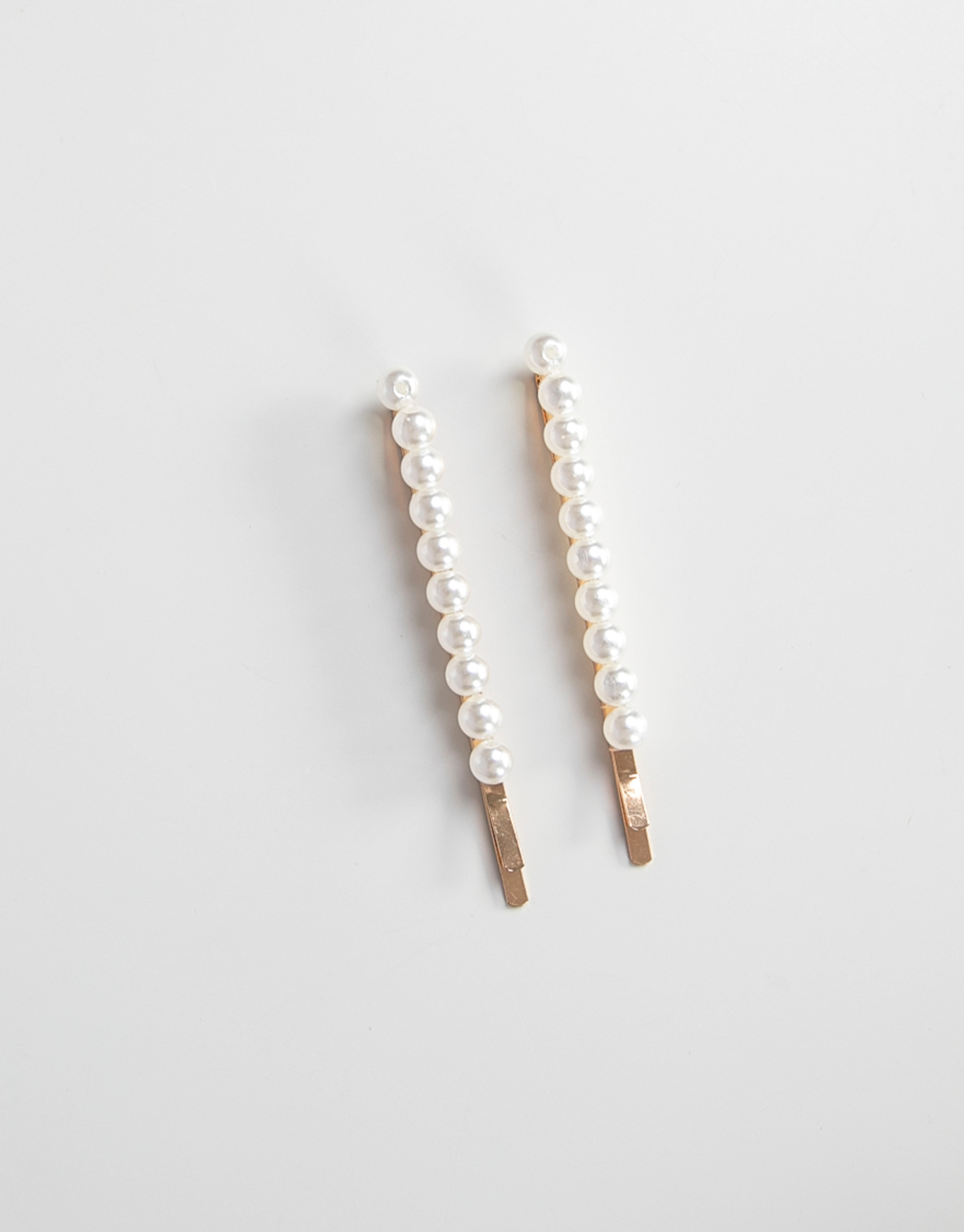 23Dreams White Pearled Hair Clip Set of 2 in Gold - side by side