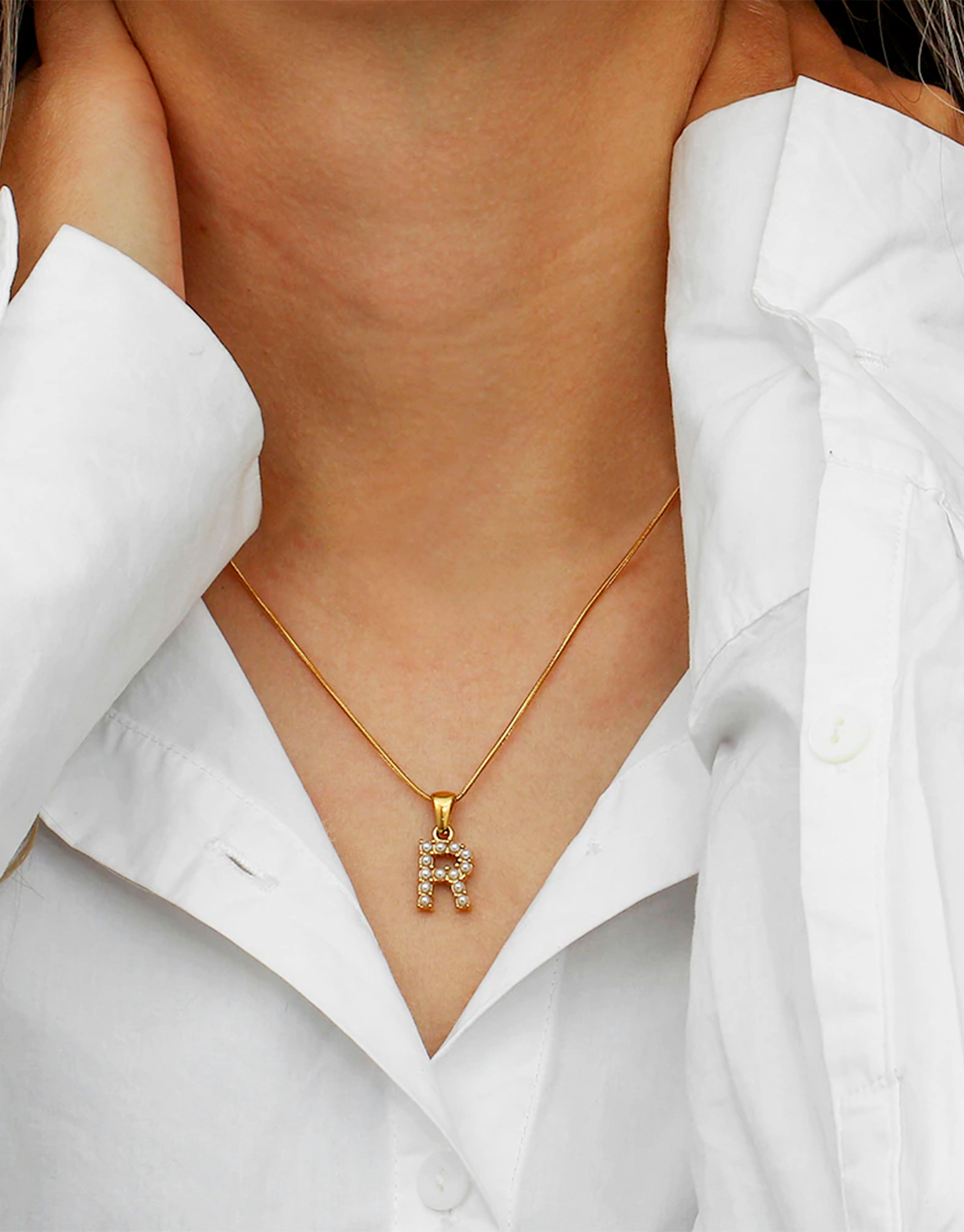 2Dreams Elegant 18K Gold Plated Letter Pearl Necklace: Add a touch of elegance to your bridal attire with the personalised 18K gold-plated letter pearl necklace, a treasured keepsake.