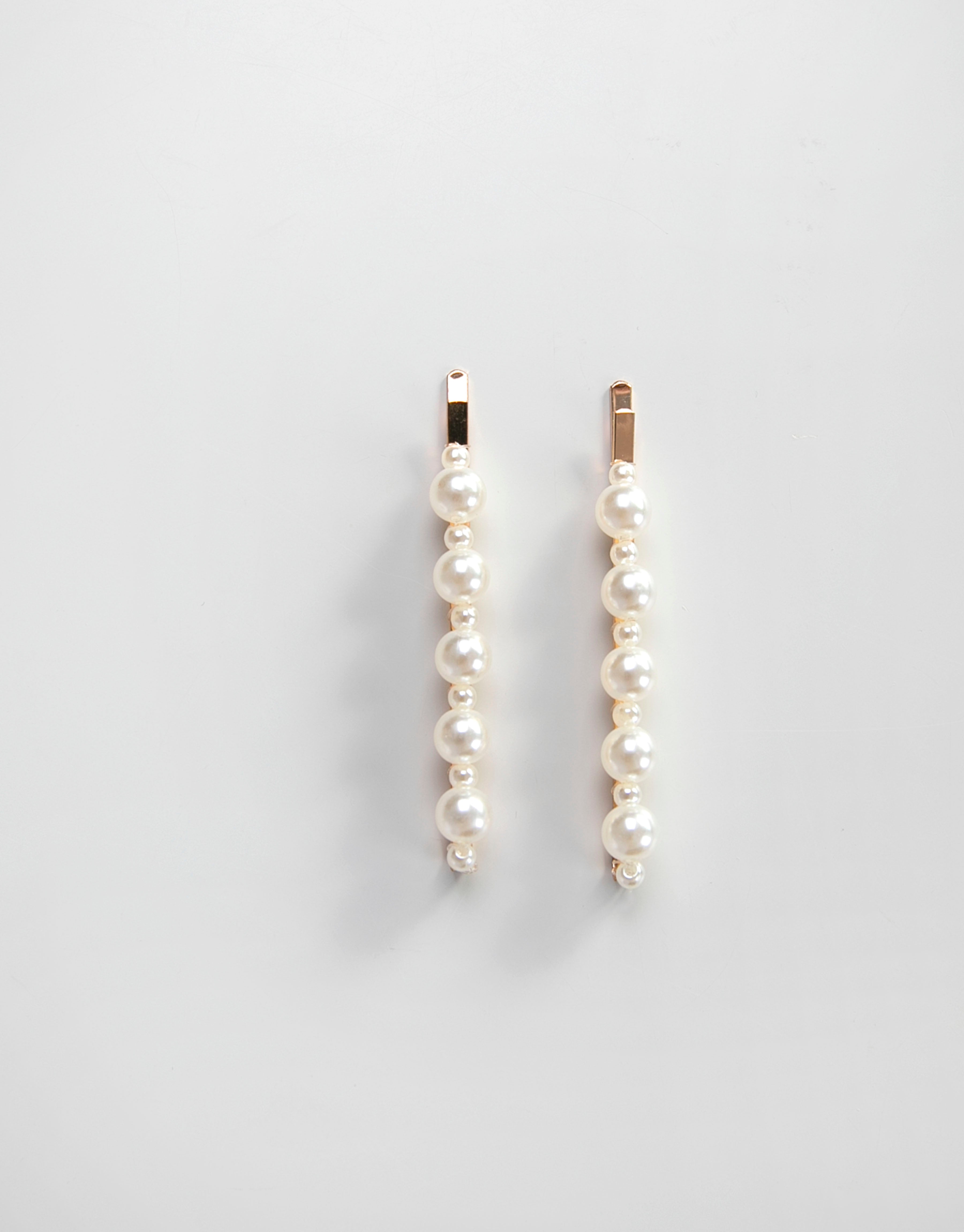 23Dreams Gold Pearl Hair Clip Set of 2 - Timeless Elegance with Alternating Pearls - side by side
