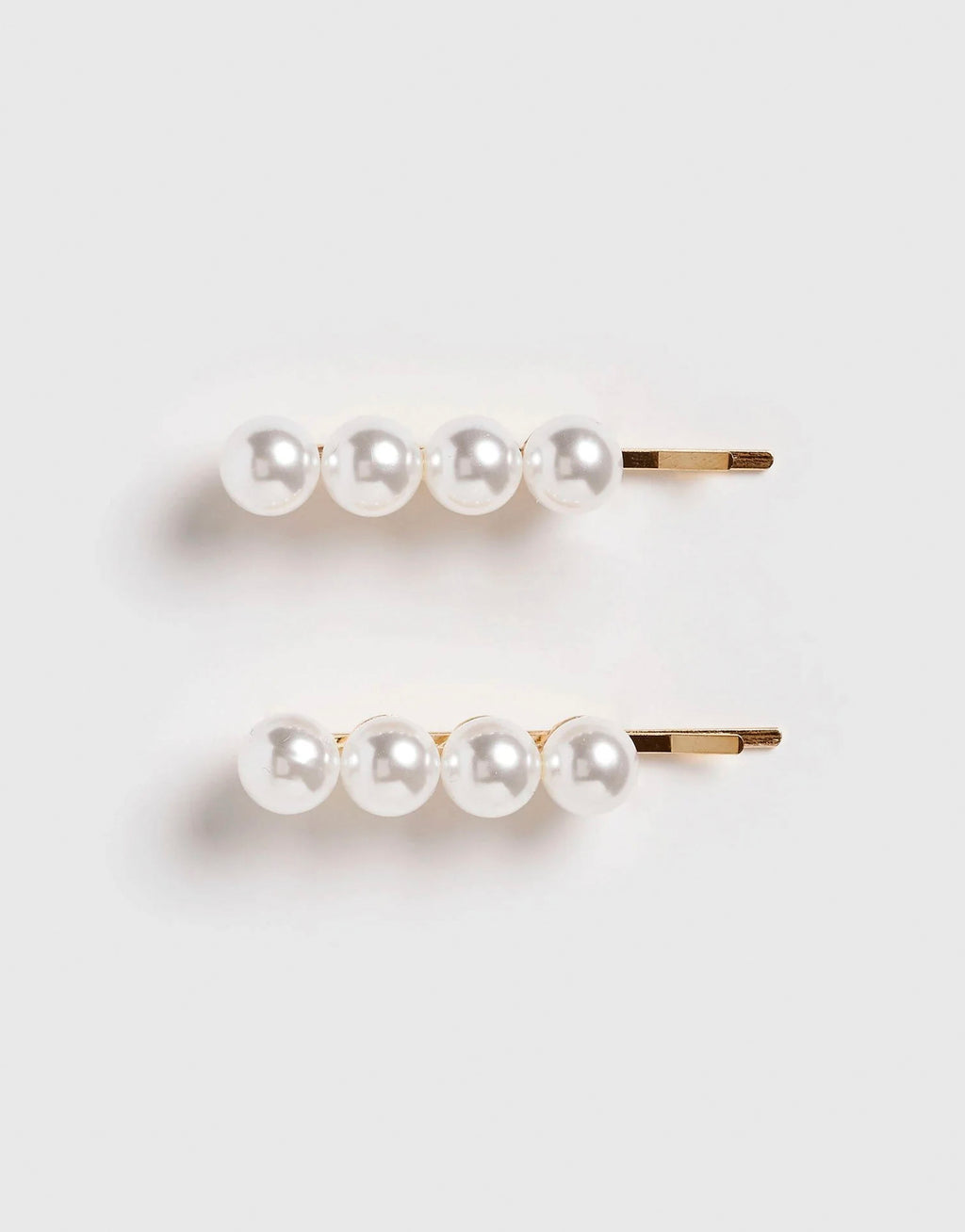 23Dreams White Pearls Gold Hair Pin Set - Luxe Glam: Embrace the magic of pearls with the luxurious white pearls gold hair pin set, exuding timeless glamour.